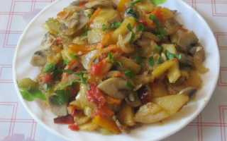 Вкусное жаркое из картошки с грибами в духовке или мультиварке