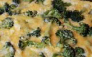 Куриное филе с брокколи и сыром, приготовленное в духовке
